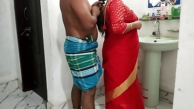Bengali Bhabhi Quick Bathroom Fucking In Doggystyle