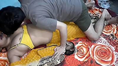 स्कूल की टीचर को बुलया जब घर&period;&period;&period;&period;&period;&period;  फिर क्लास हुई ऐसी