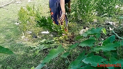 Bengali Bhabi Sex With Feaild&lpar;Official video By Localsex31&rpar;